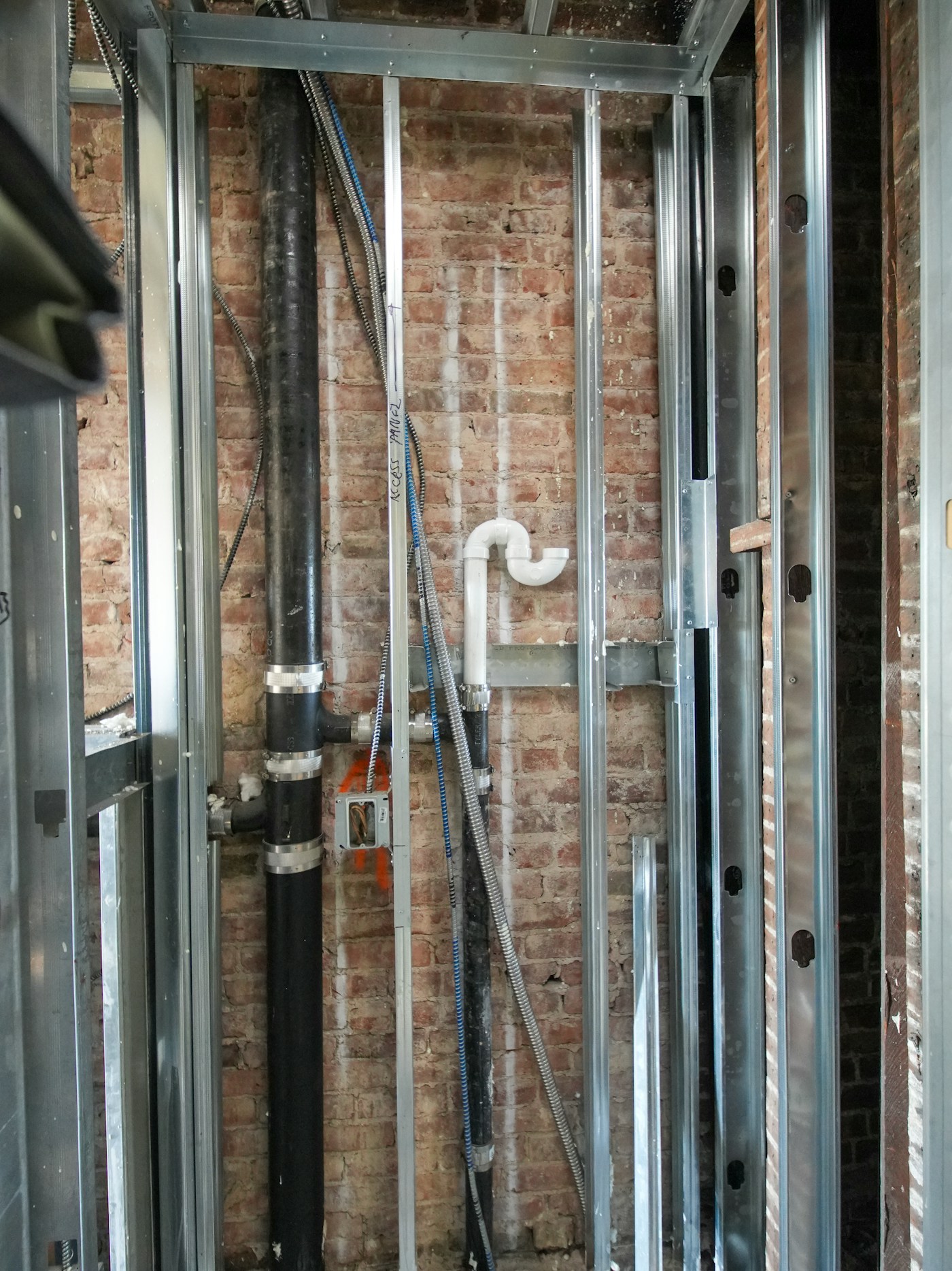 Drywall repair and renovation work in Ada, MI